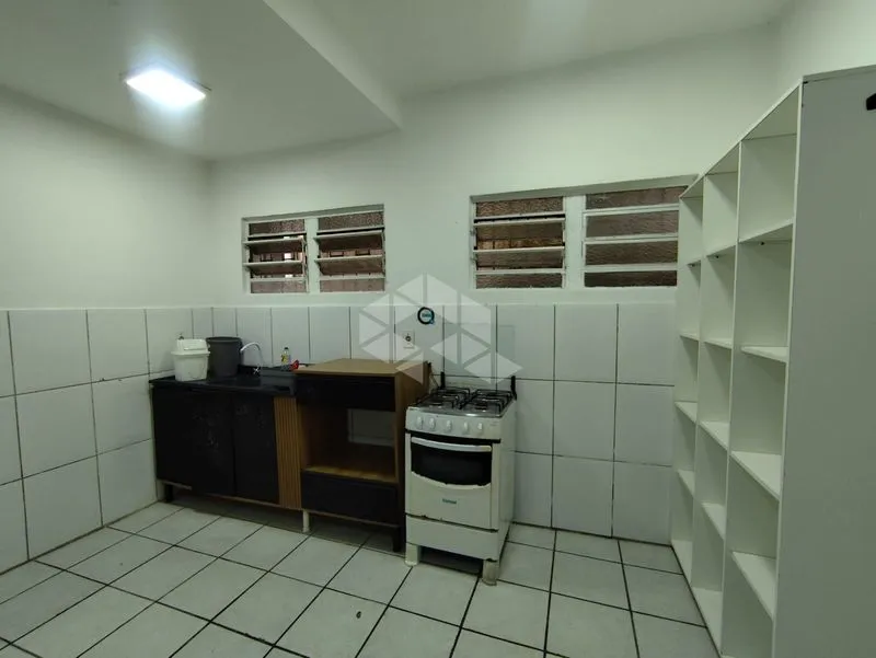 Unfurnished 35 m² studio with a gas stove — photo 8