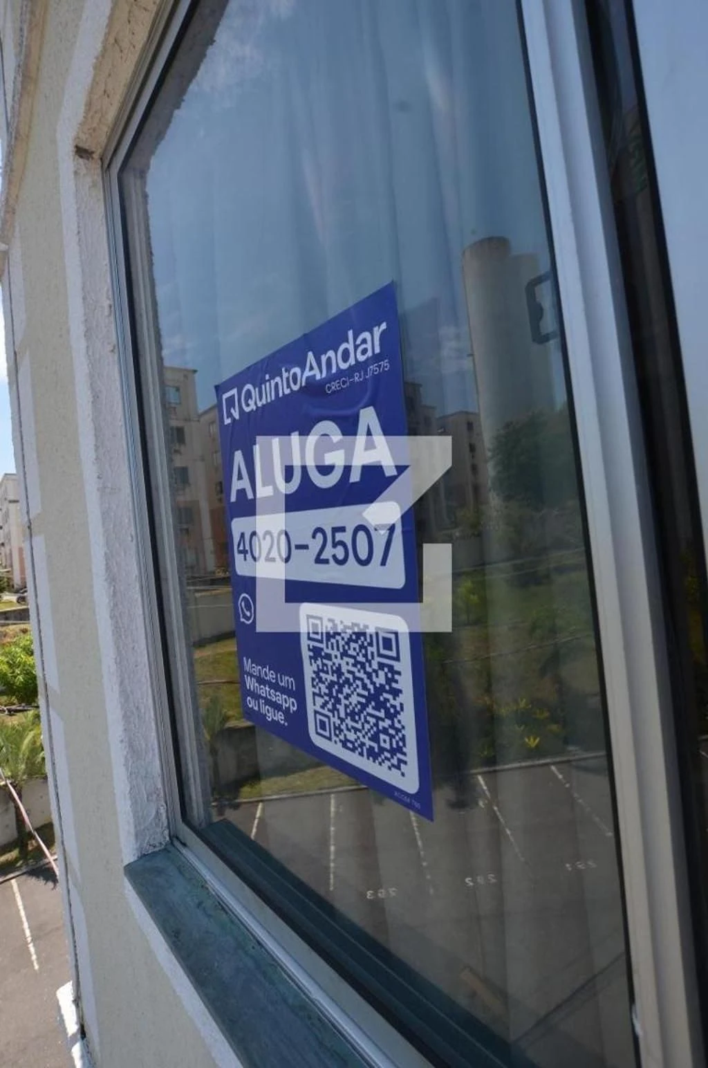 Apartamento de 2 quartos em condomínio com piscina — photo 2