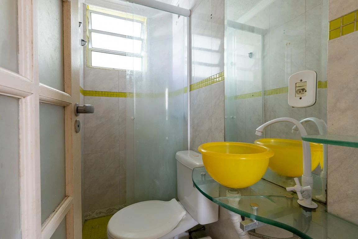 2-bedroom apartment with a home office in Curitiba — photo 23