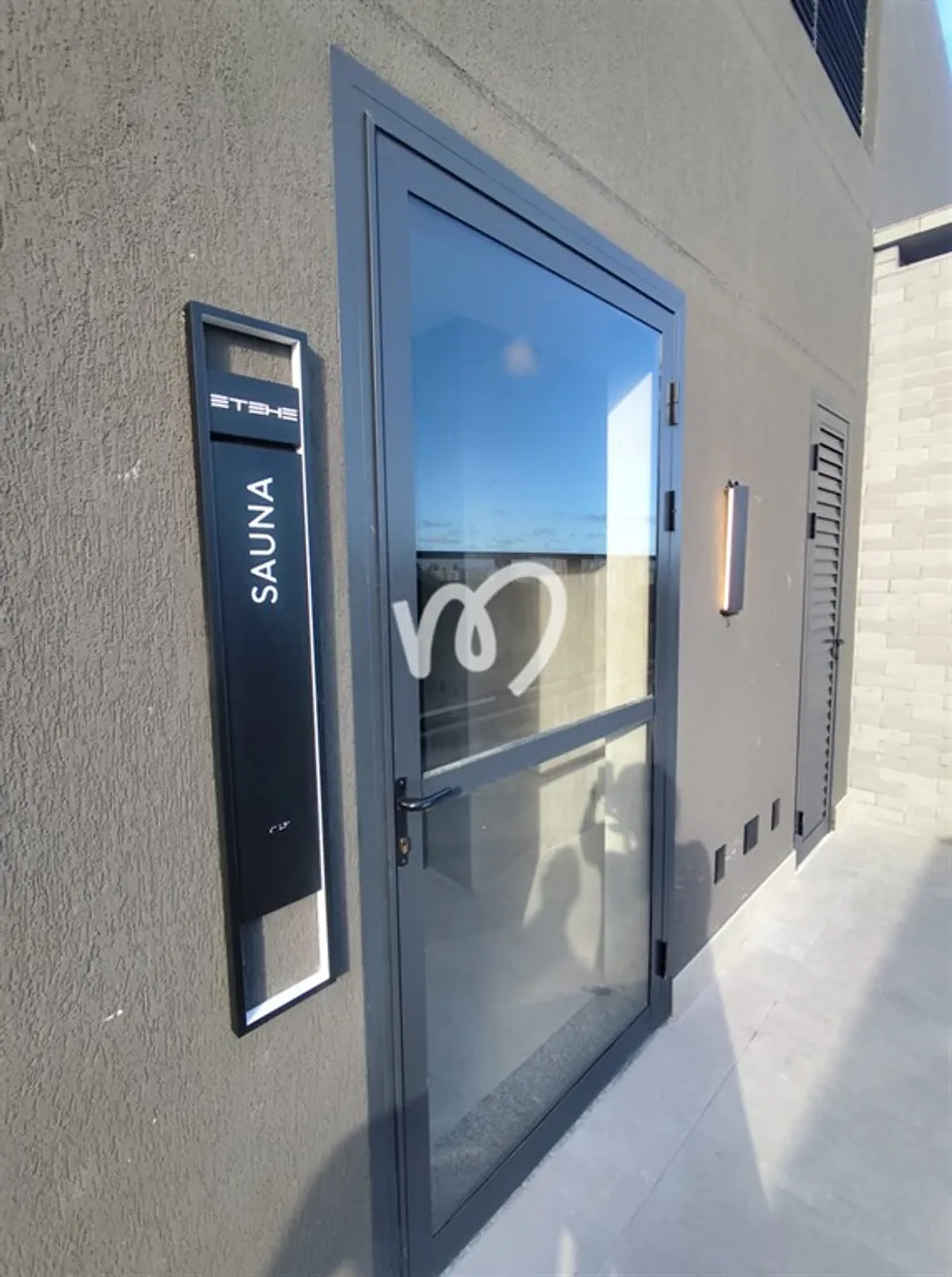 2-bedroom 2-bath apartment with 1 parking space — photo 8