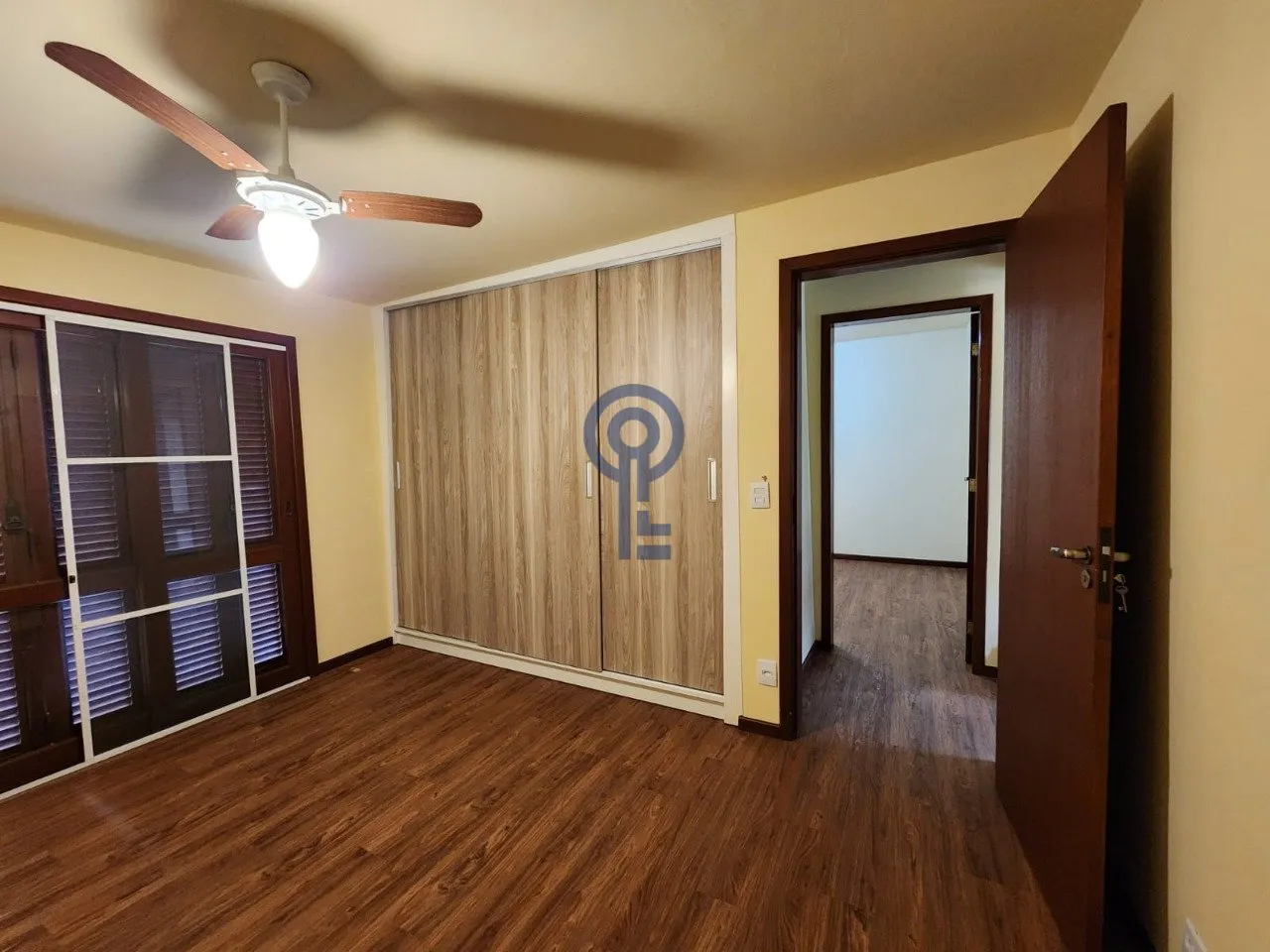 Condo house with 4 bedrooms and a private garden — photo 23