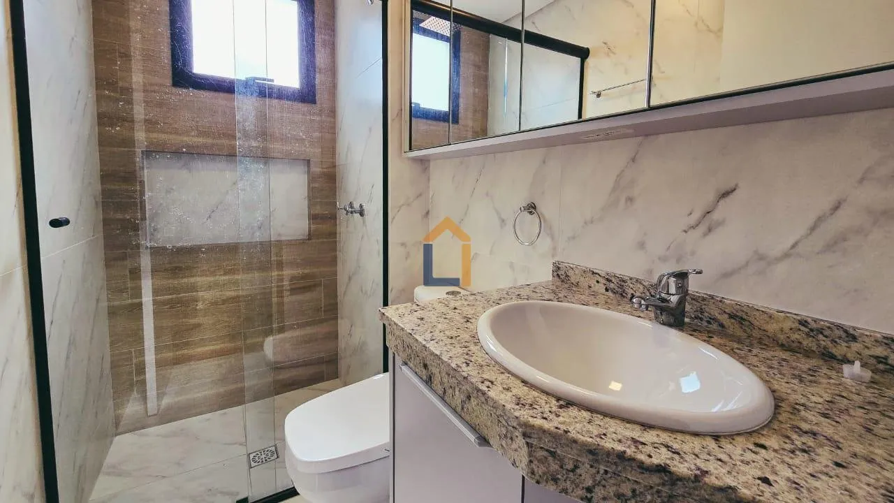 2-bedroom apartment with a washing machine in Curitiba — photo 17
