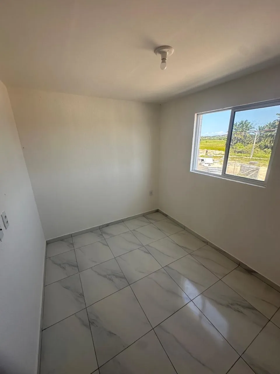 Apartamento de 2 quartos em condomínio com piscina — photo 12
