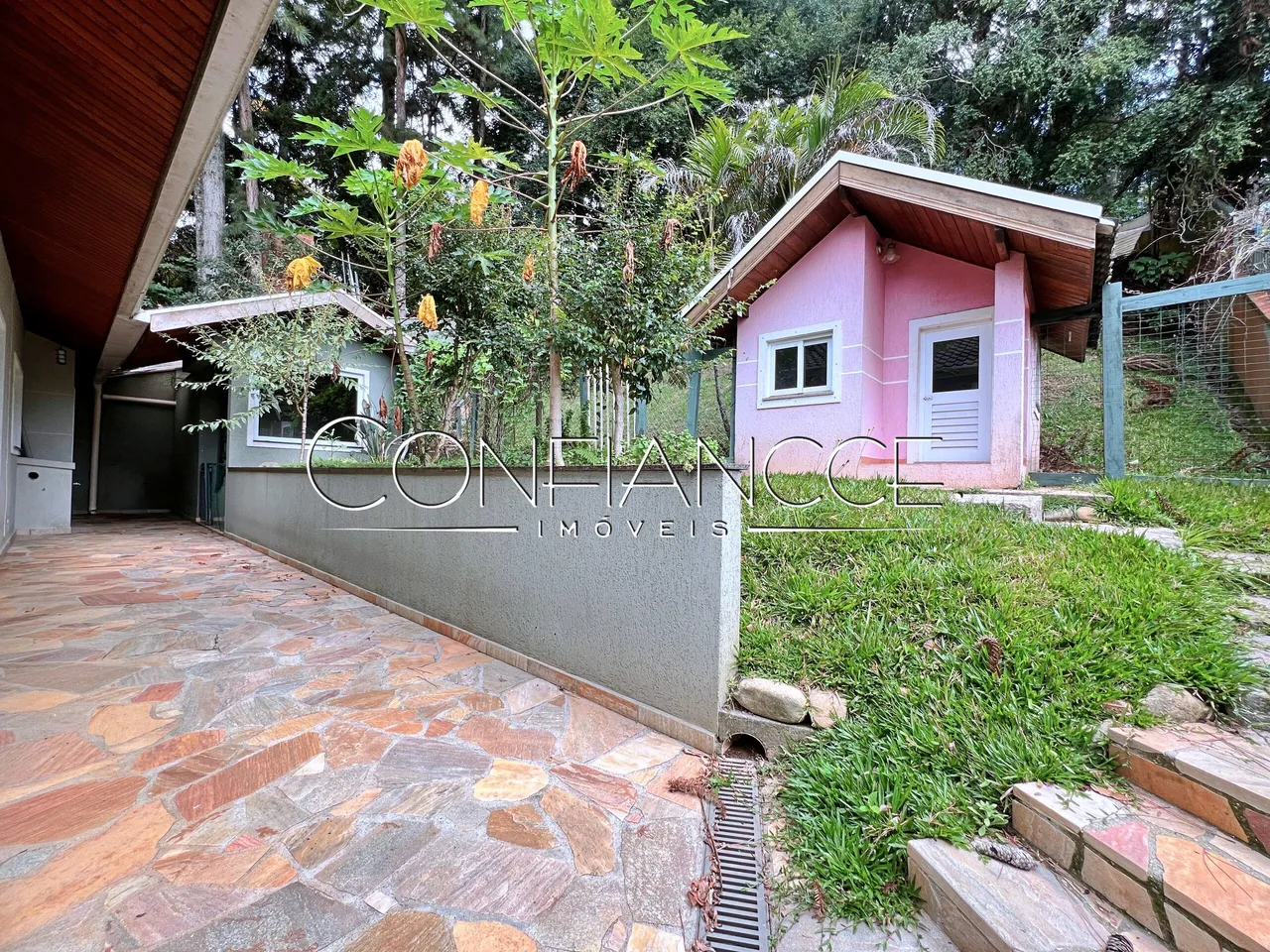 2-bedroom house with 2 bathrooms and 1 parking space — photo 13