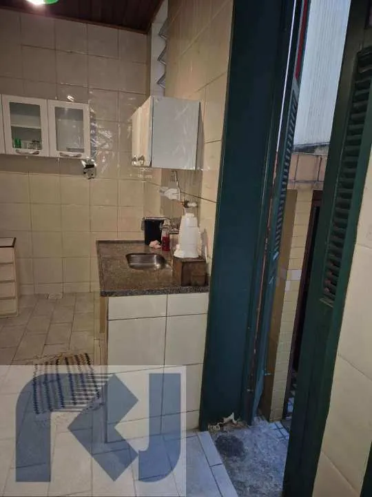 Unfurnished house with 1 bedroom, 3 bathrooms, 1 parking — photo 9