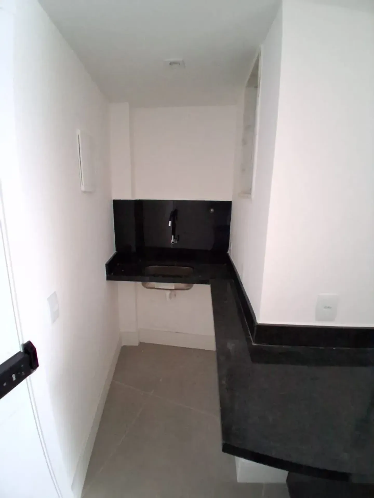 1-bedroom apartment on the 12th floor, no parking — photo 10