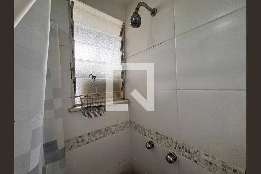 Glass-enclosed balcony in a 2-bedroom apartment, 115 m² — photo 34