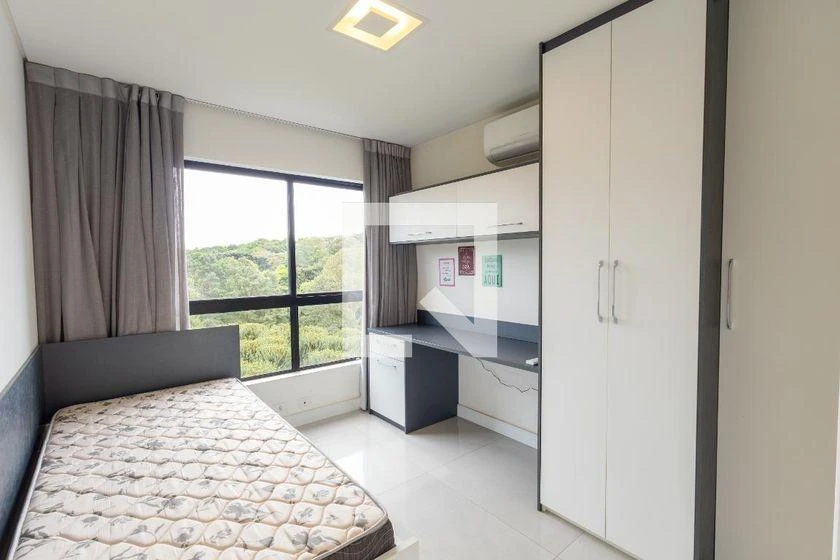 2-bedroom apartment with a park view — photo 21
