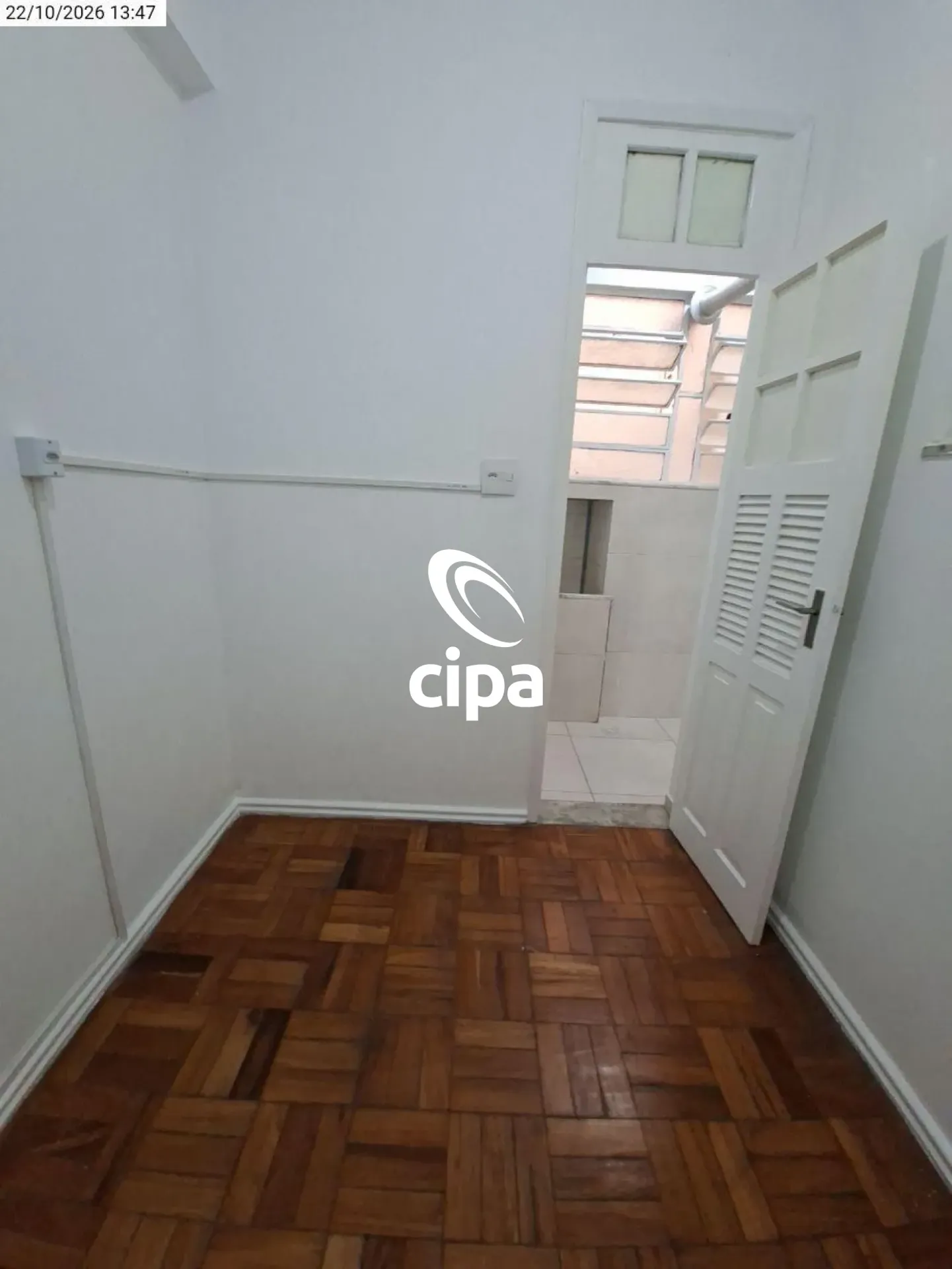 Apartment, 82 m², with wood or laminate floors — photo 12