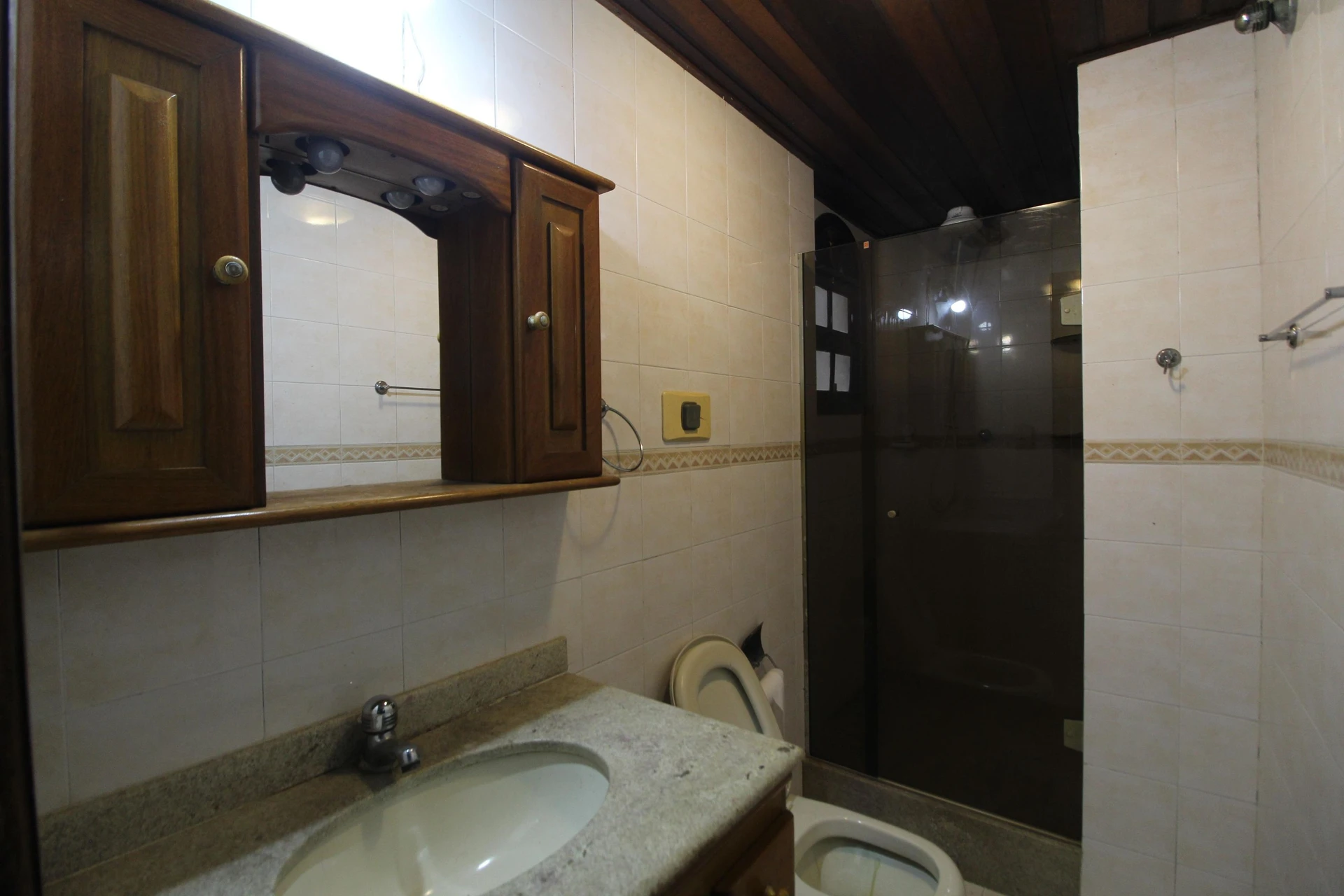 House with 2 bedrooms, private garden and balcony — photo 8