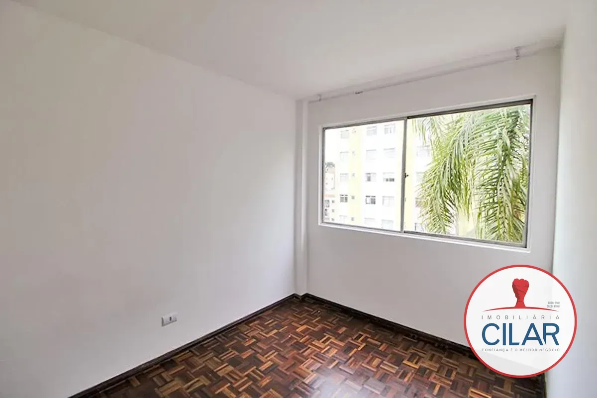 Apartamento com piso de madeira ou laminado, Portão — photo 6