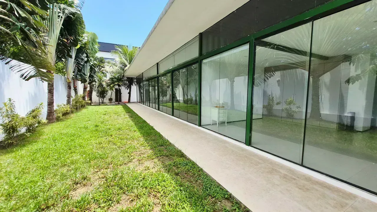 Unfurnished house with open-plan kitchen and 2 bedrooms — photo 20