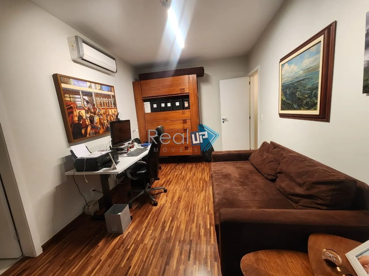 4-bedroom apartment with 227 m² and 3 parking spaces — photo 42