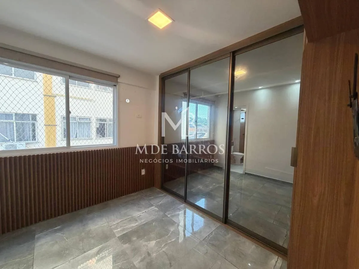 Floor-to-ceiling windows in a 2-bedroom apartment, 54 m² — photo 18
