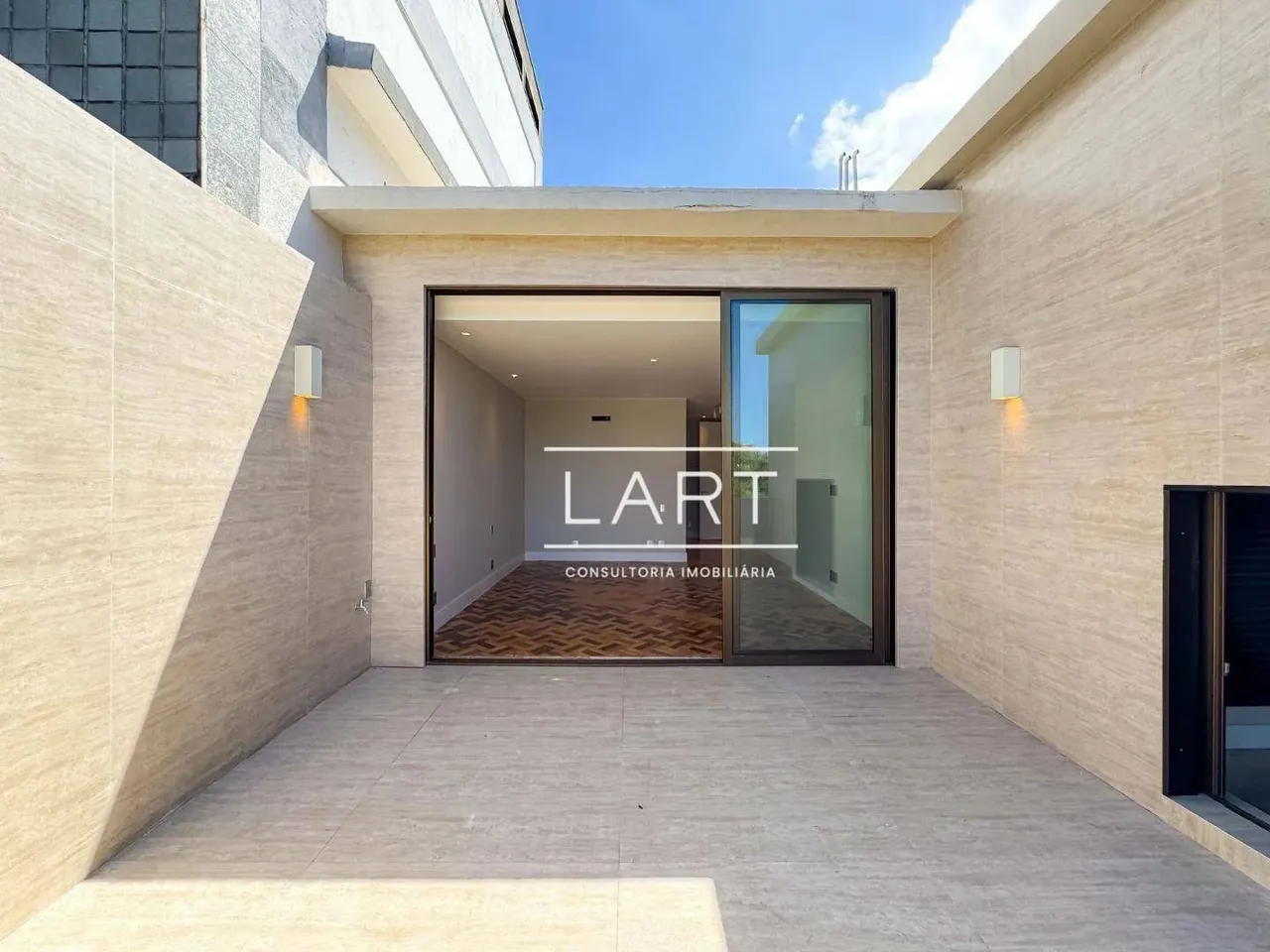 Apartamento com 4 dormitórios e varanda de vidro — photo 15
