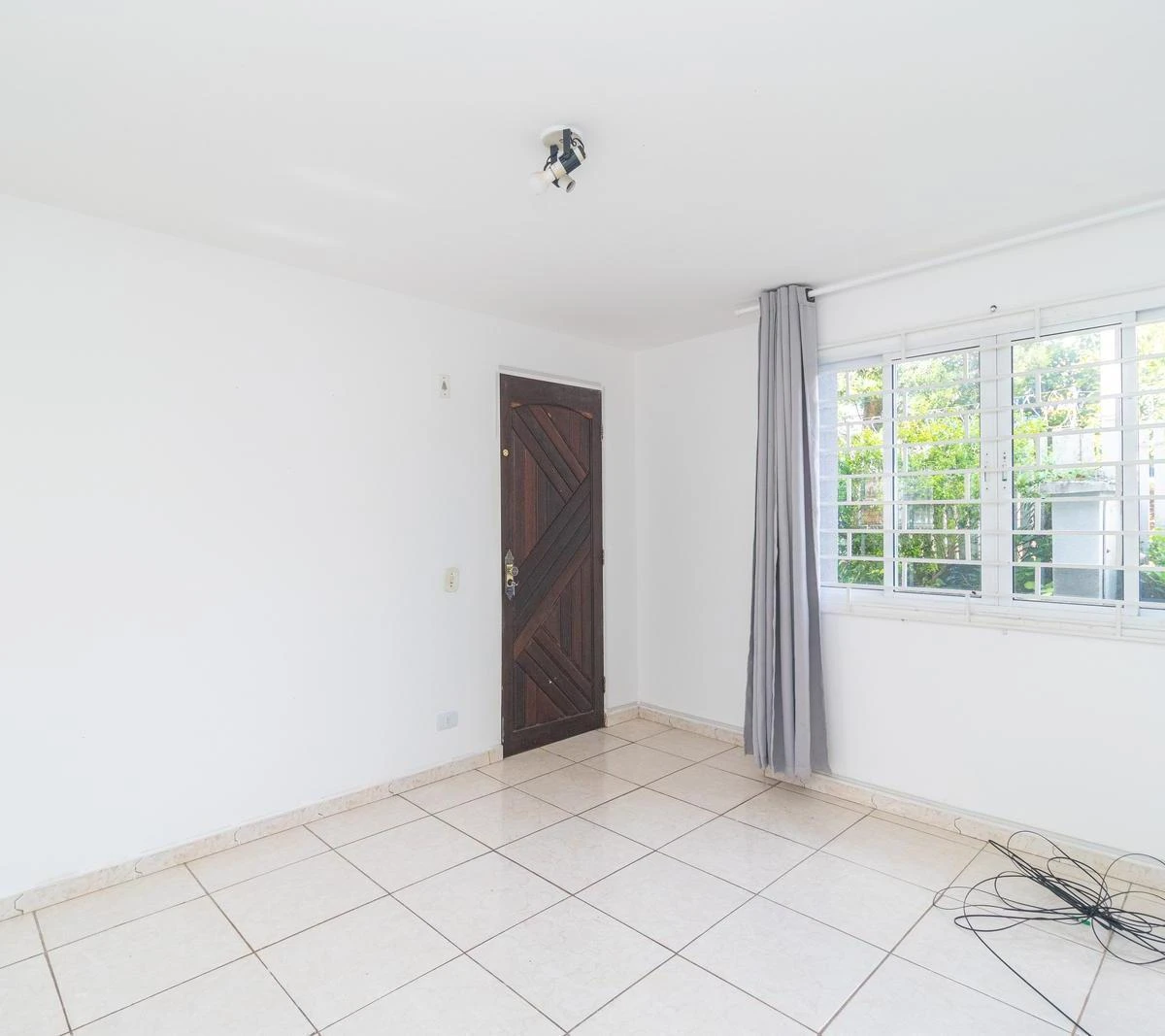 2-bedroom apartment with a washing machine in Curitiba — photo 5
