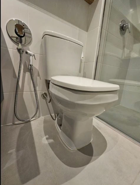 Furnished 35 m² studio with covered parking space — photo 18