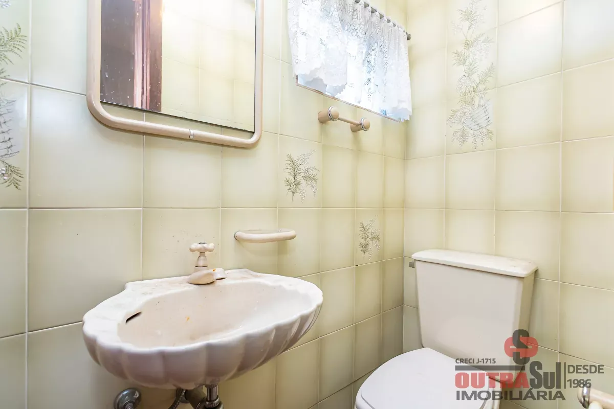 Casa com 2 dormitórios e 4 banheiros para locação — photo 9