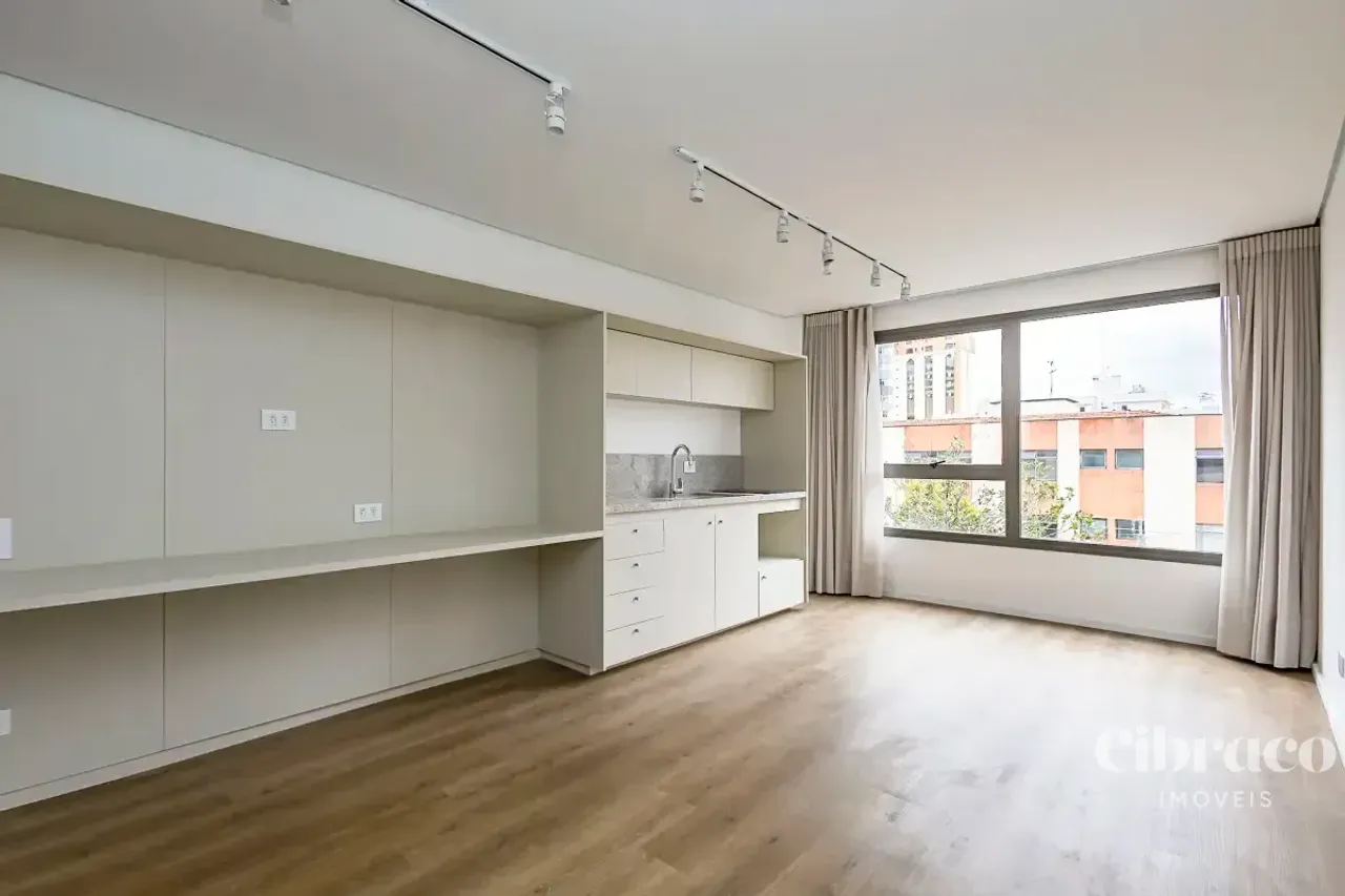 Unfurnished studio with 1 bedroom and 1 bathroom — photo 8