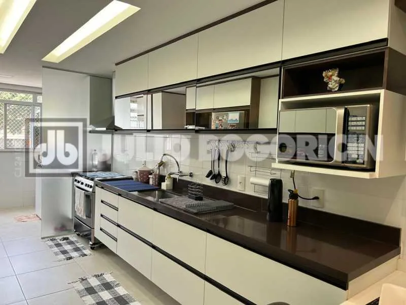Apartamento sem mobília com 3 quartos e 5 banheiros — photo 21