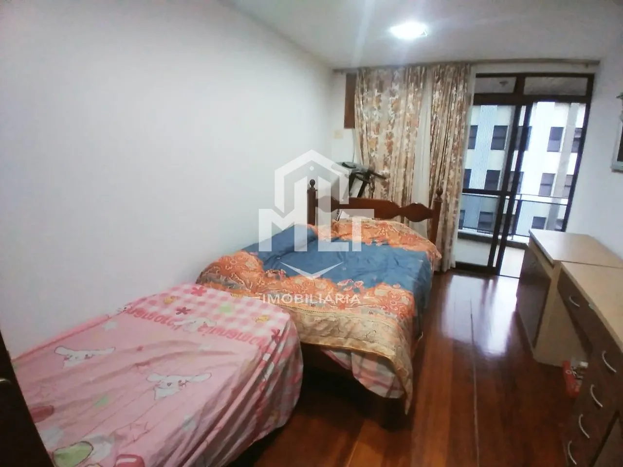 Apartamento com 4 quartos, varanda e ar-condicionado — photo 13