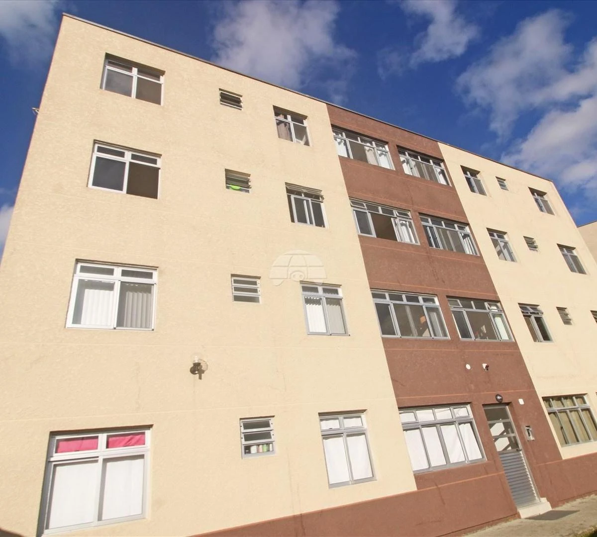 3-bedroom apartment with a washing machine — photo 18