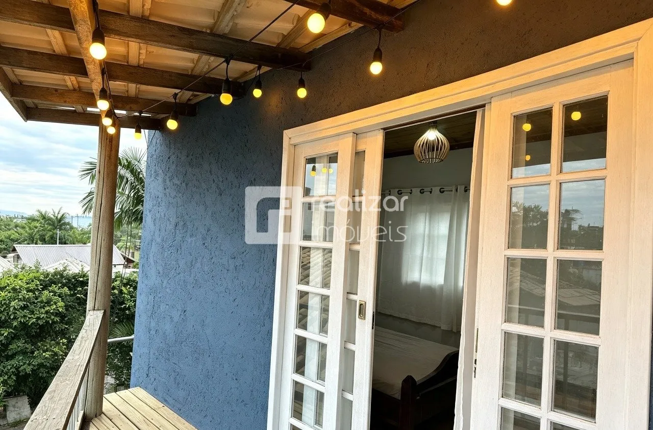 5-bedroom house with a mountain view in Florianópolis — photo 5