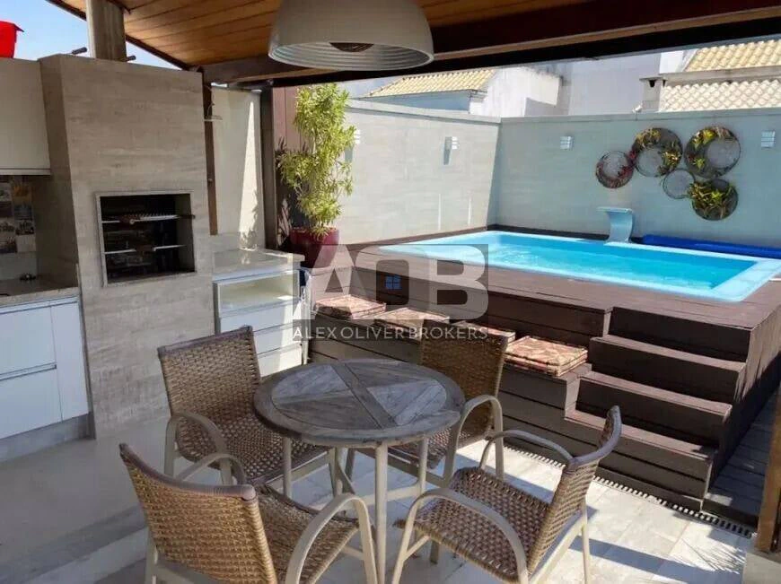 Furnished duplex penthouse with 4 bedrooms and 210 m² — photo 8