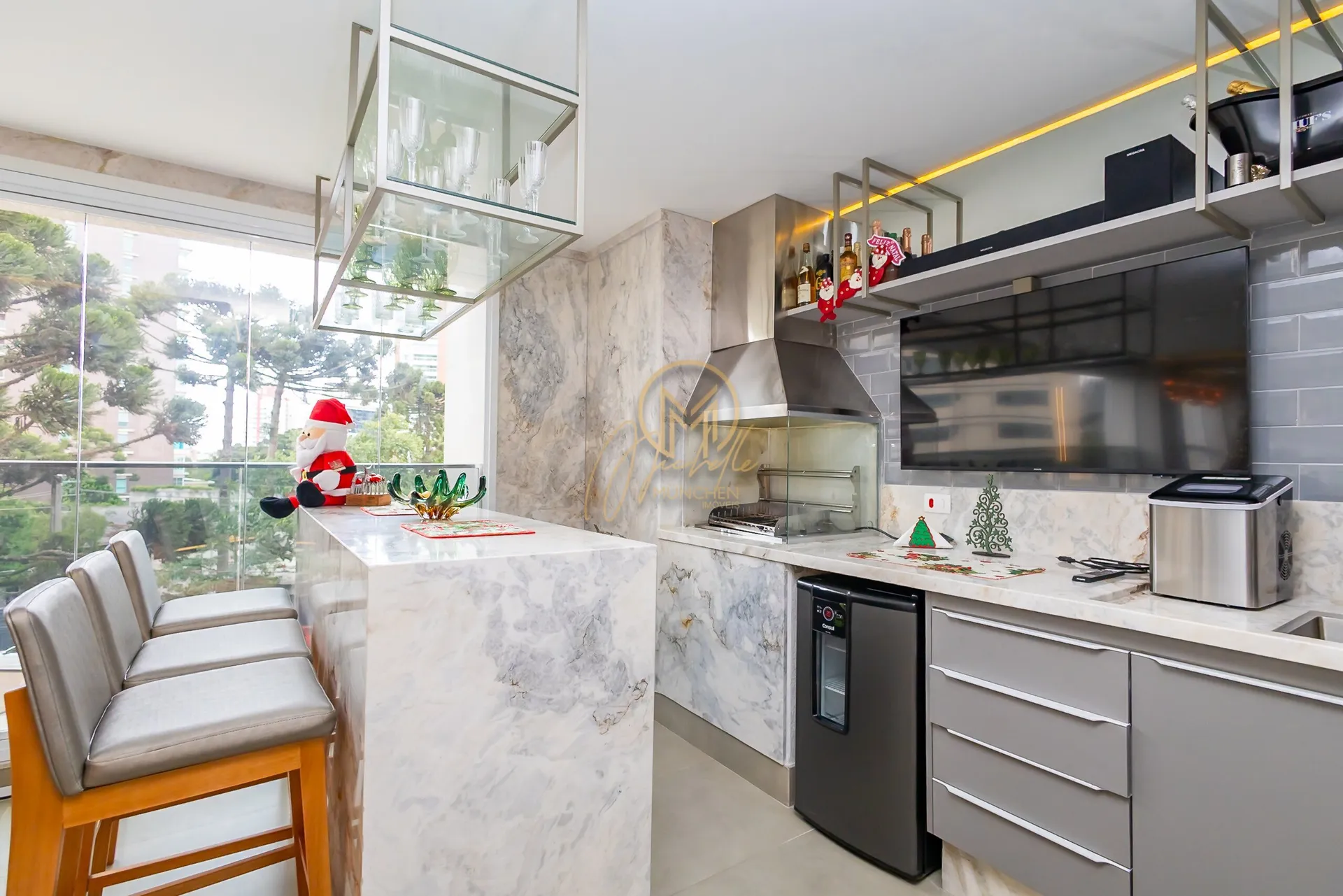 Furnished 462 m² apartment with 4 en-suite rooms — photo 11