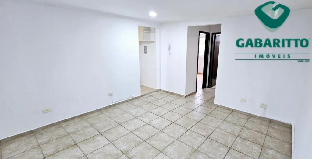 Apartamento com 2 quartos e vaga de garagem — photo 2