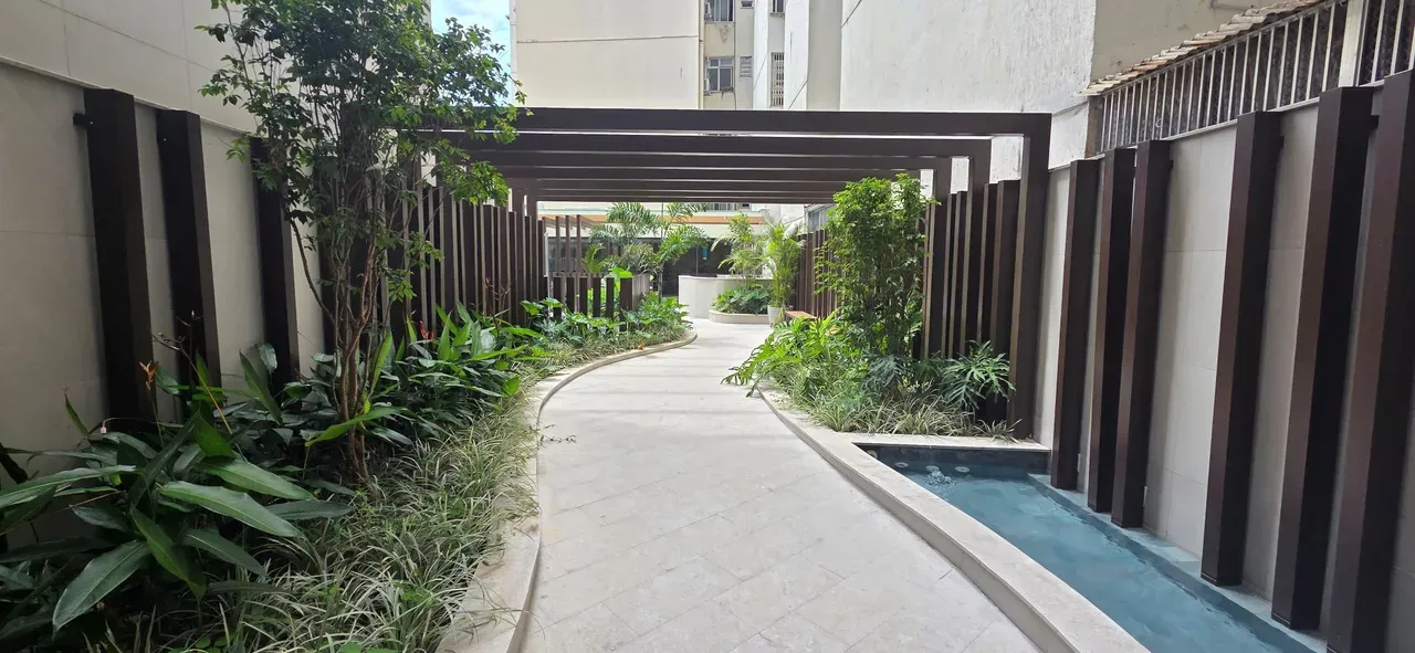 3-bedroom apartment with a water view in Rio de Janeiro — photo 29
