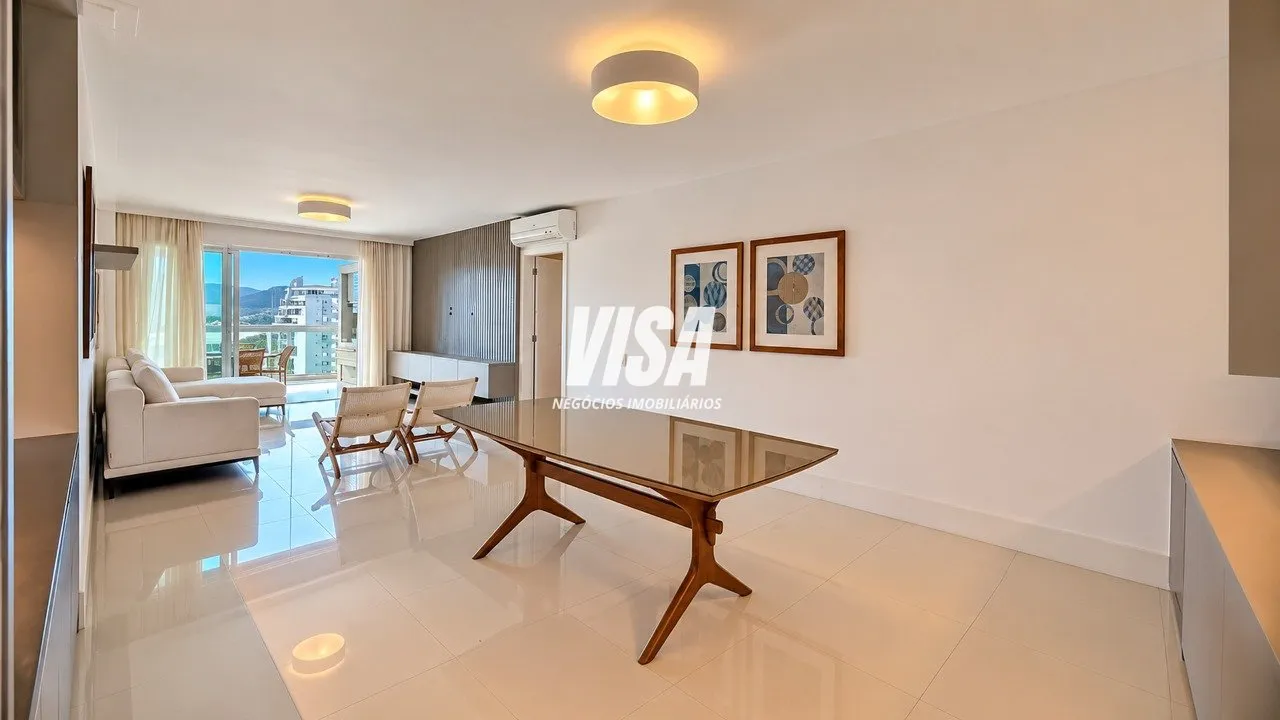 Apartment on the 17th floor with floor-to-ceiling windows — photo 22