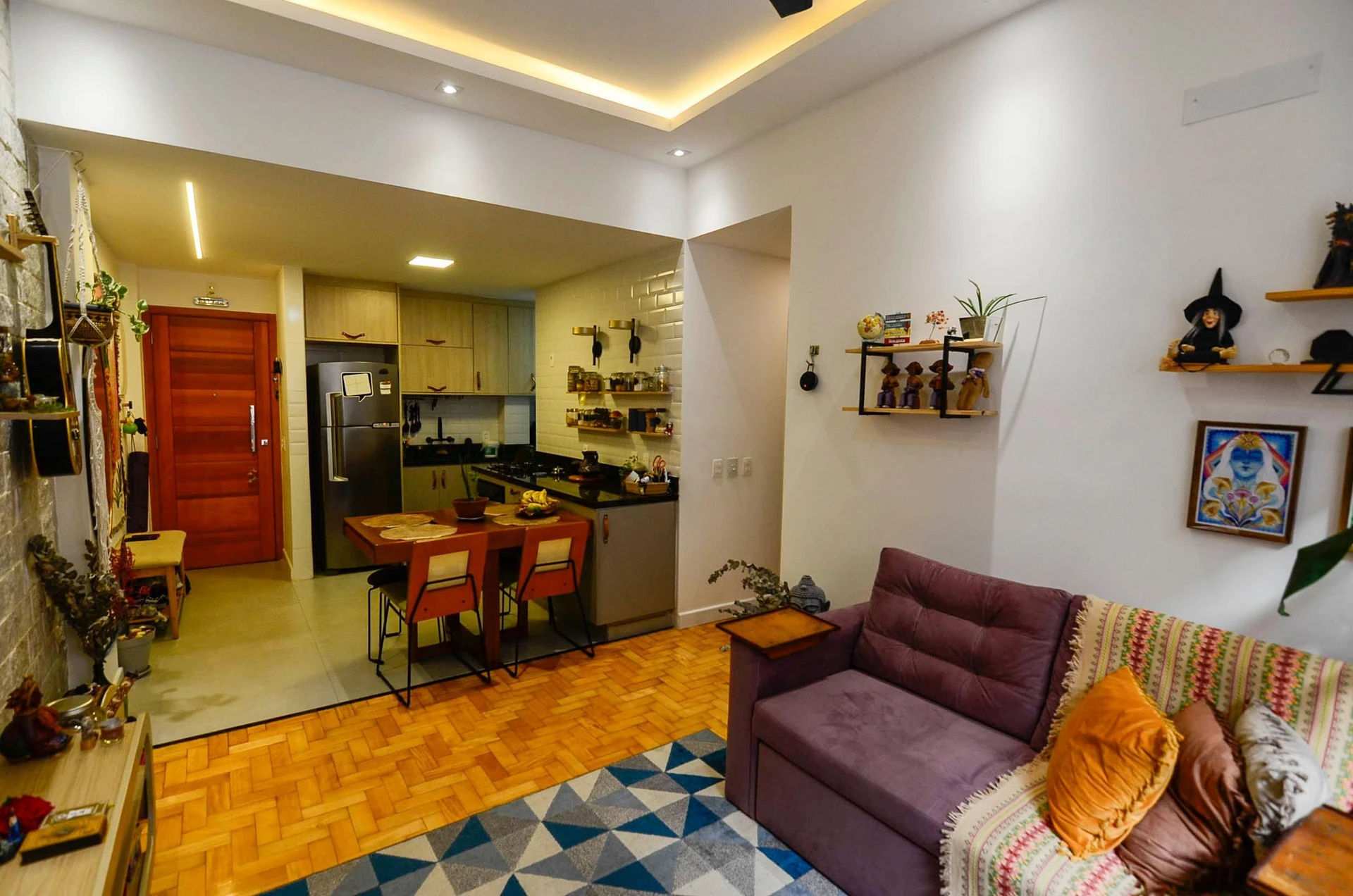 Furnished 2-bedroom apartment with 2 bathrooms — photo 2