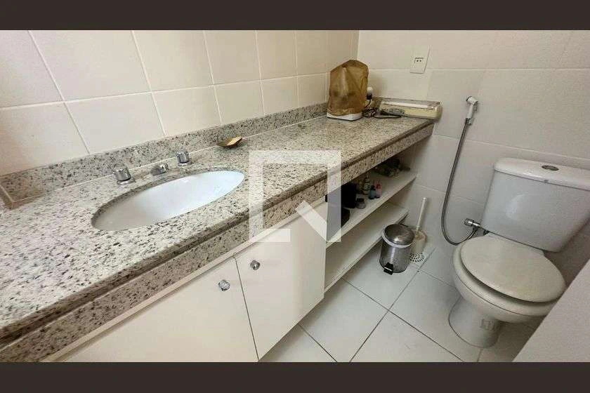 Condominium house with 5 en-suite bedrooms and pool — photo 11