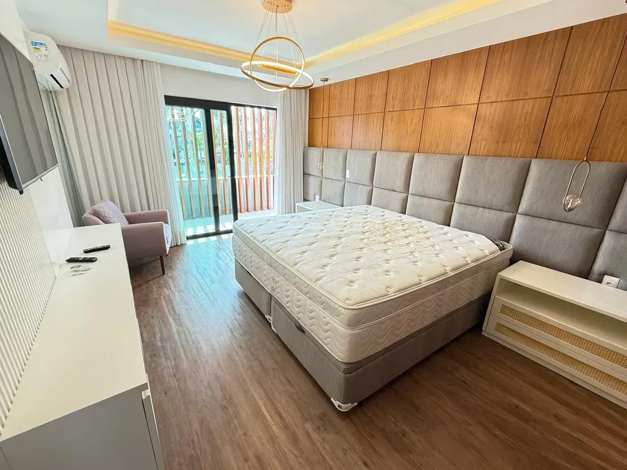 Apartamento mobiliado com 4 quartos e 5 banheiros — photo 14