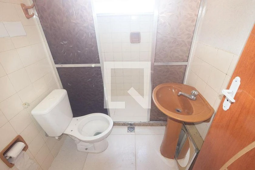 2-bedroom apartment with separate kitchen and balcony — photo 31
