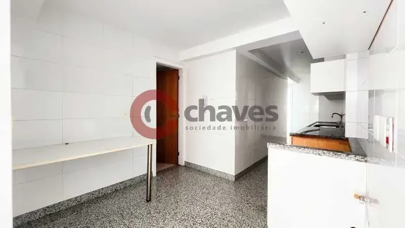 Apartment for rent with 4 bedrooms and glassed-in balcony — photo 2