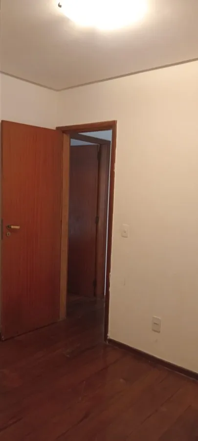 Home office in a 4-bedroom apartment, 120 m² — photo 3