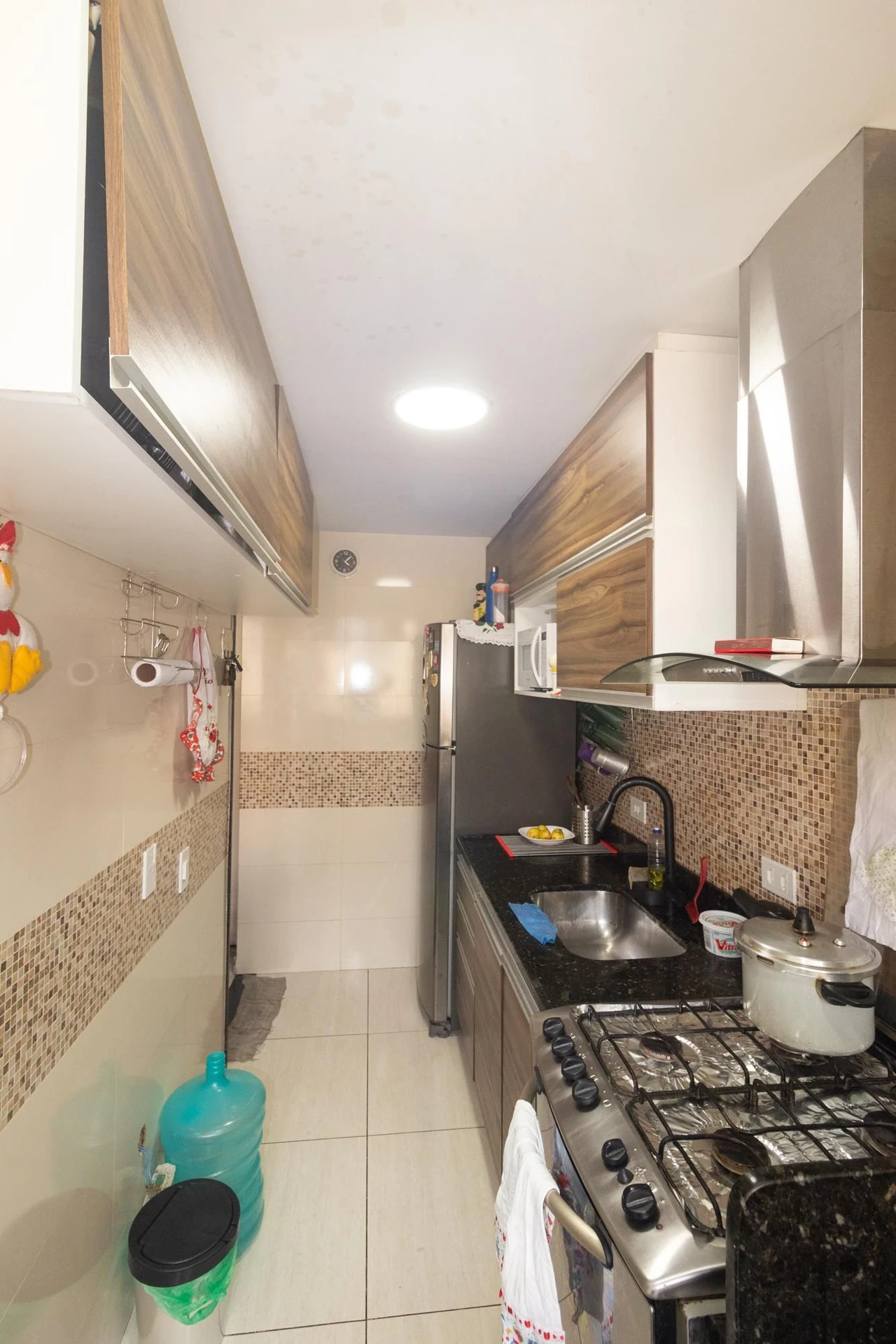 Furnished 2-bedroom apartment with 1 bathroom and parking — photo 26