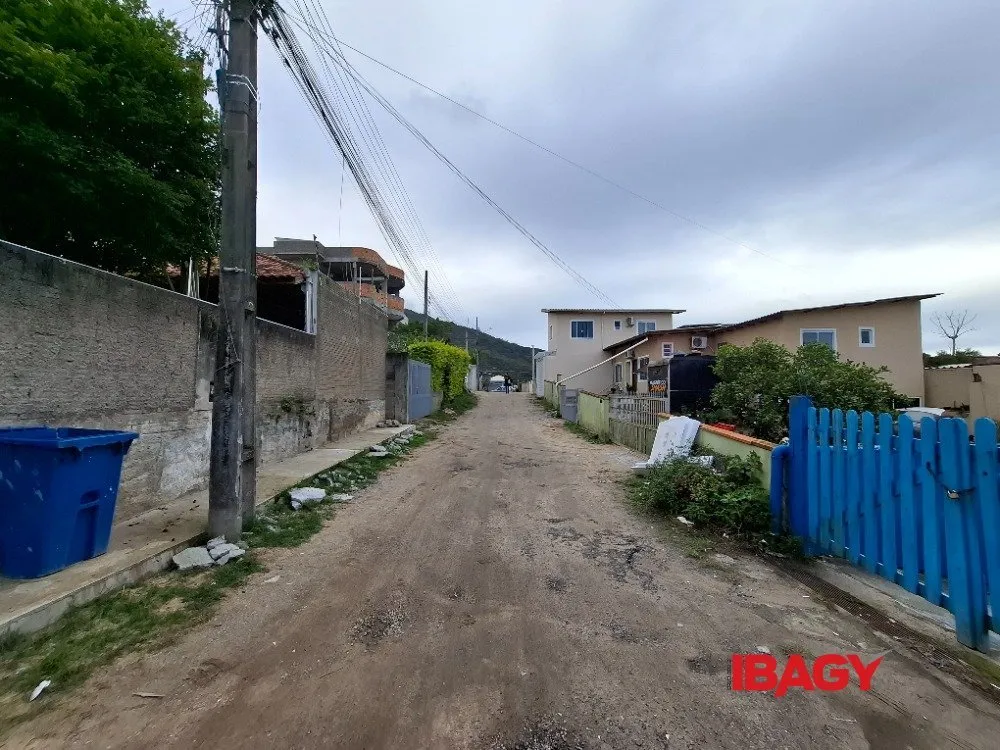 Casa de 4 dormitórios (1 suíte) com 182 m² e 2 vagas — photo 35