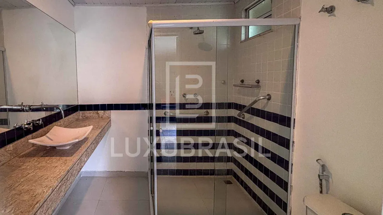 Casa com 5 quartos, 647 m² e churrasqueira na varanda — photo 21
