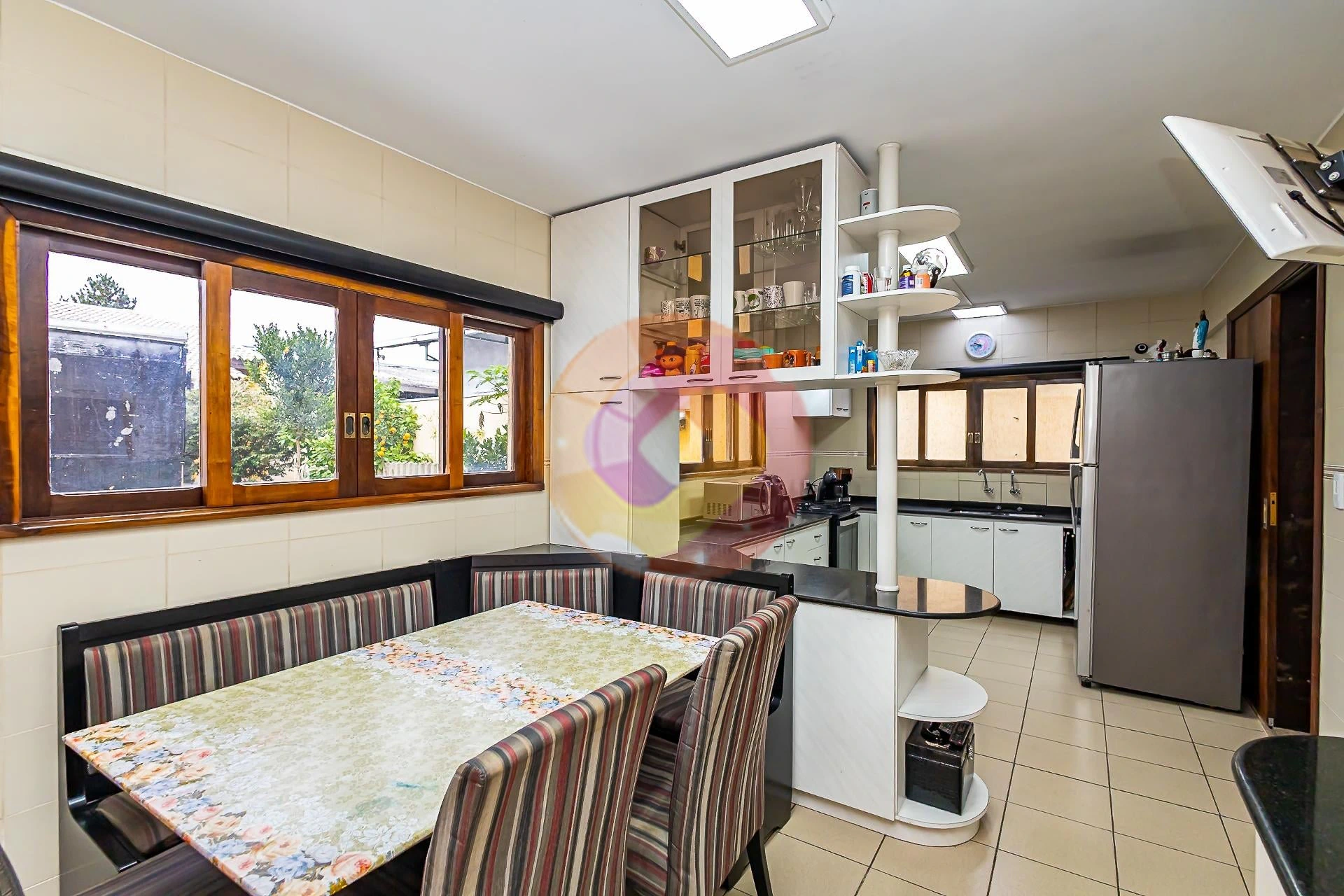 3-bedroom house with a washing machine in Curitiba — photo 7
