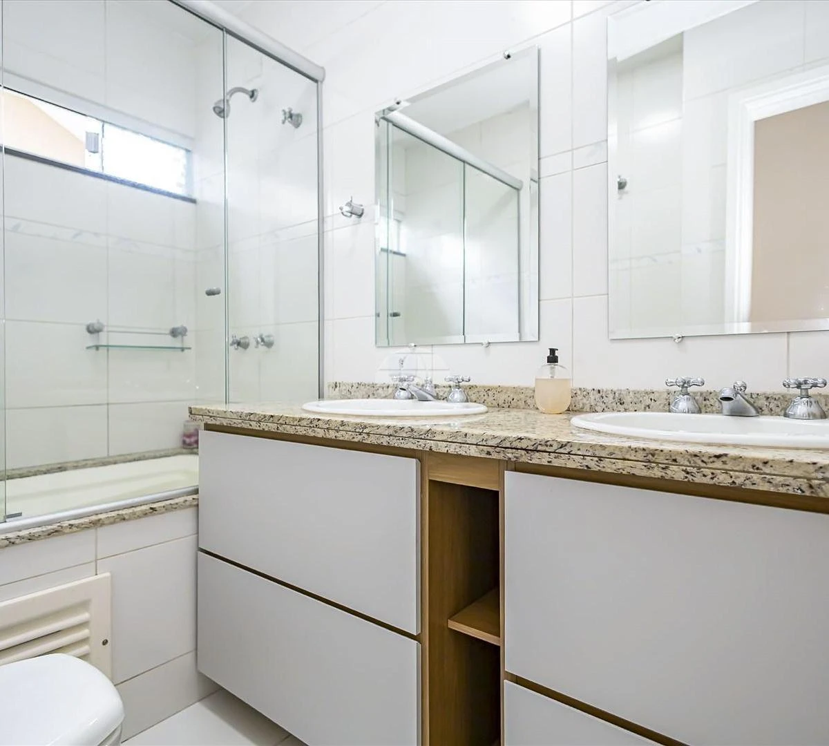 Furnished 158 m² apartment with a ready workspace — photo 4