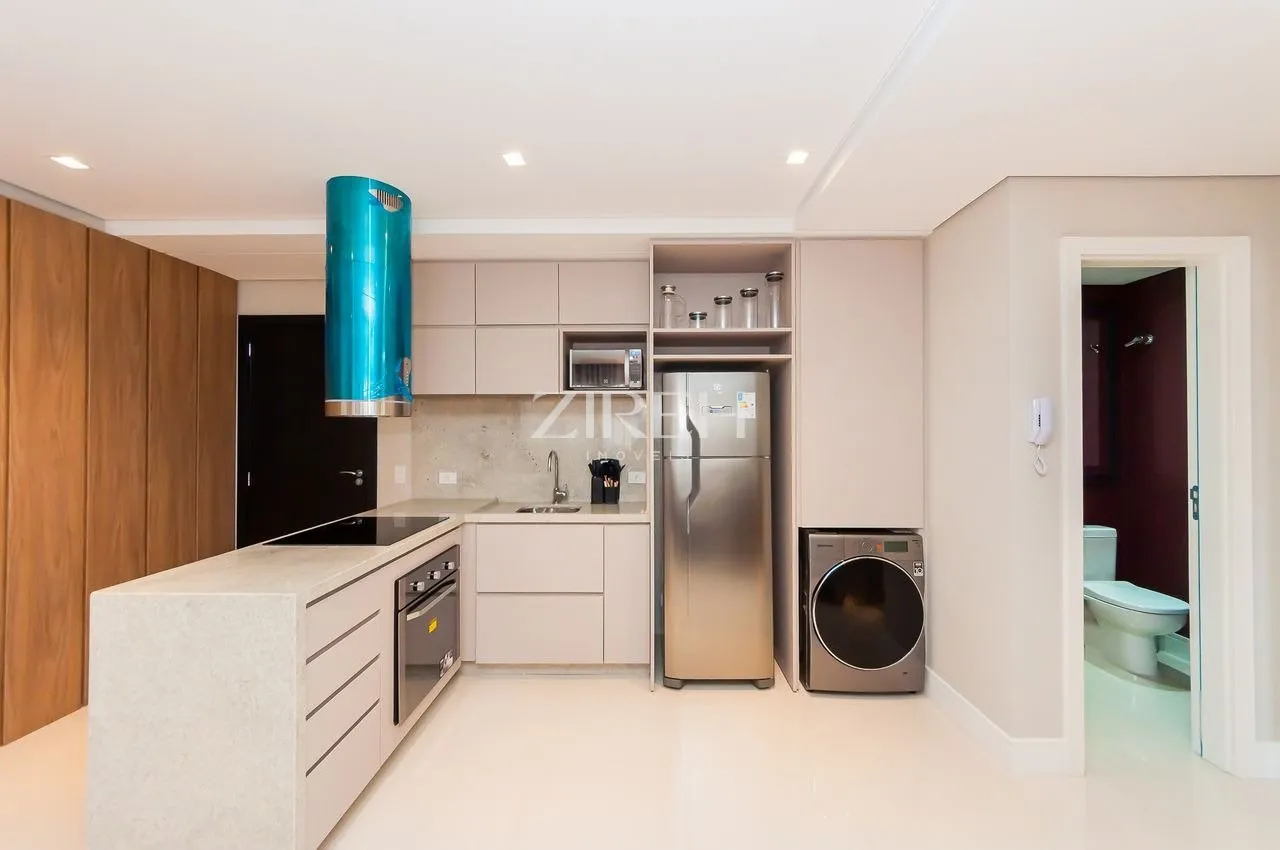 One-bedroom apartment in a building with a gym — photo 11