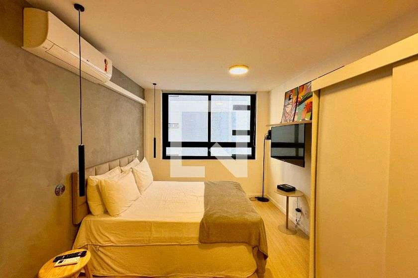 1-bedroom apartment with open-plan kitchen and 31 m² — photo 12