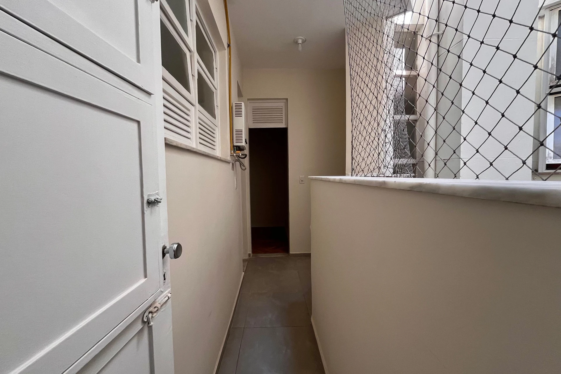 2-bedroom apartment with floor-to-ceiling windows — photo 35
