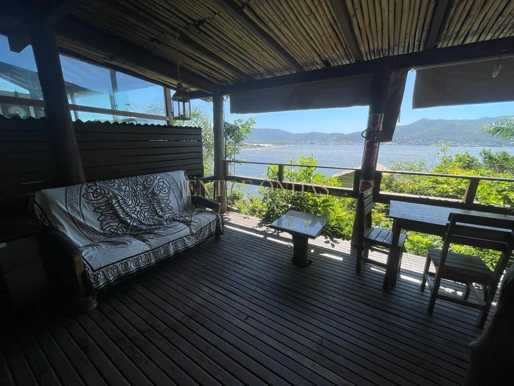 Furnished house with 8 bedrooms and 10 bathrooms, 2,500 m² — photo 9