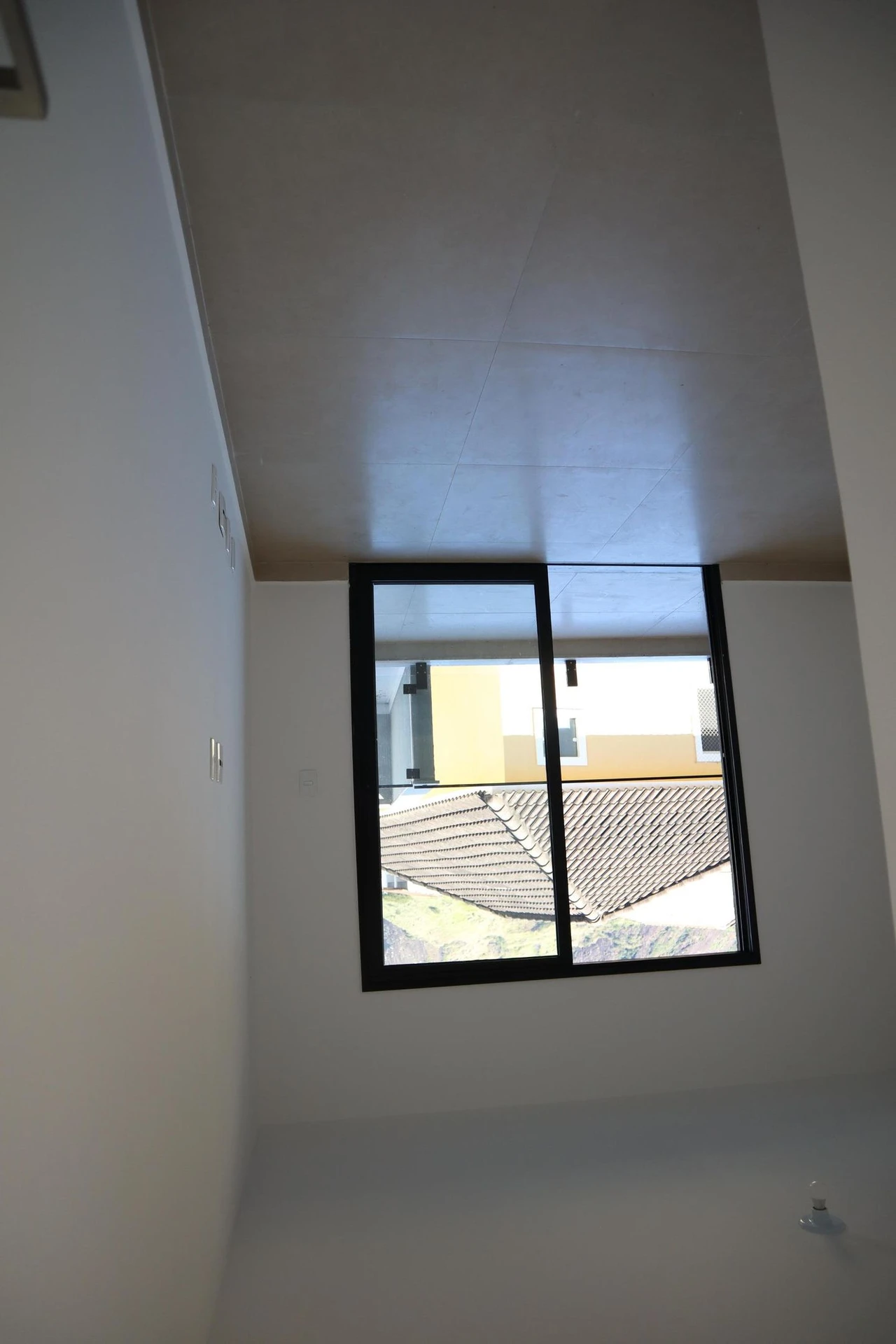 4-bedroom house with a grill on the balcony — photo 51