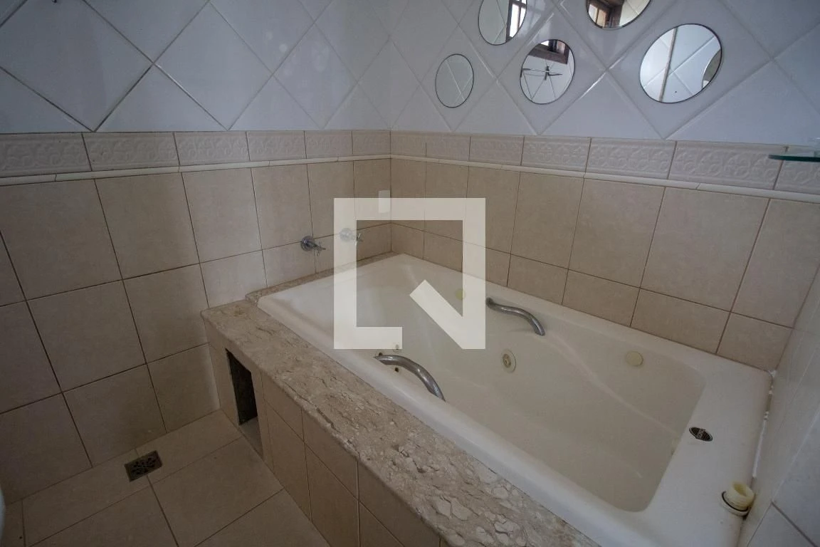 4-bedroom house with a private pool in Rio de Janeiro — photo 21
