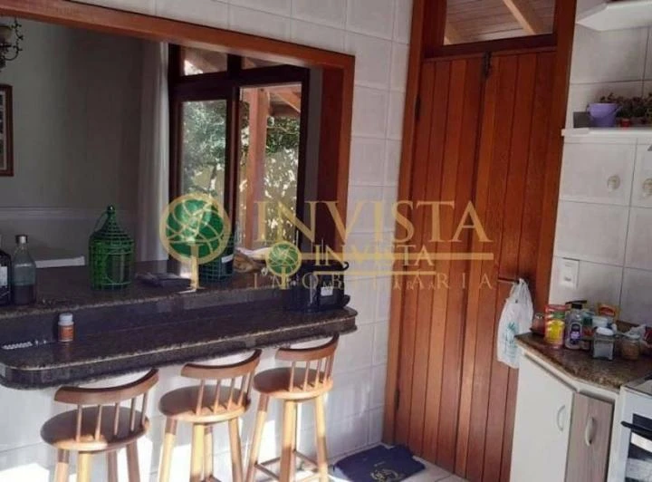 Casa de dos plantas con 5 dormitorios y 420 m² — photo 8